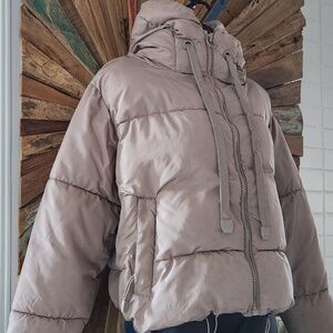 Zara beige puffer  hooded coat/jacket Sz S pockets Oversized